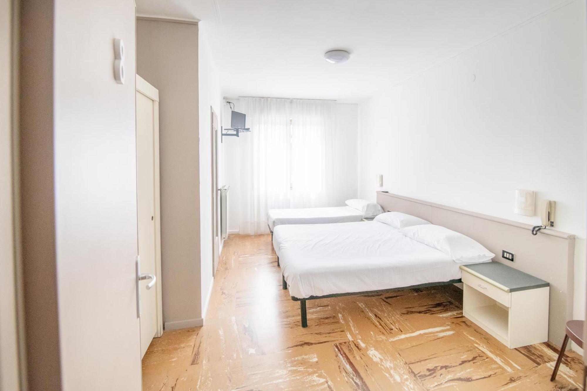 Hotel Europa Arma di Taggia Ngoại thất bức ảnh
