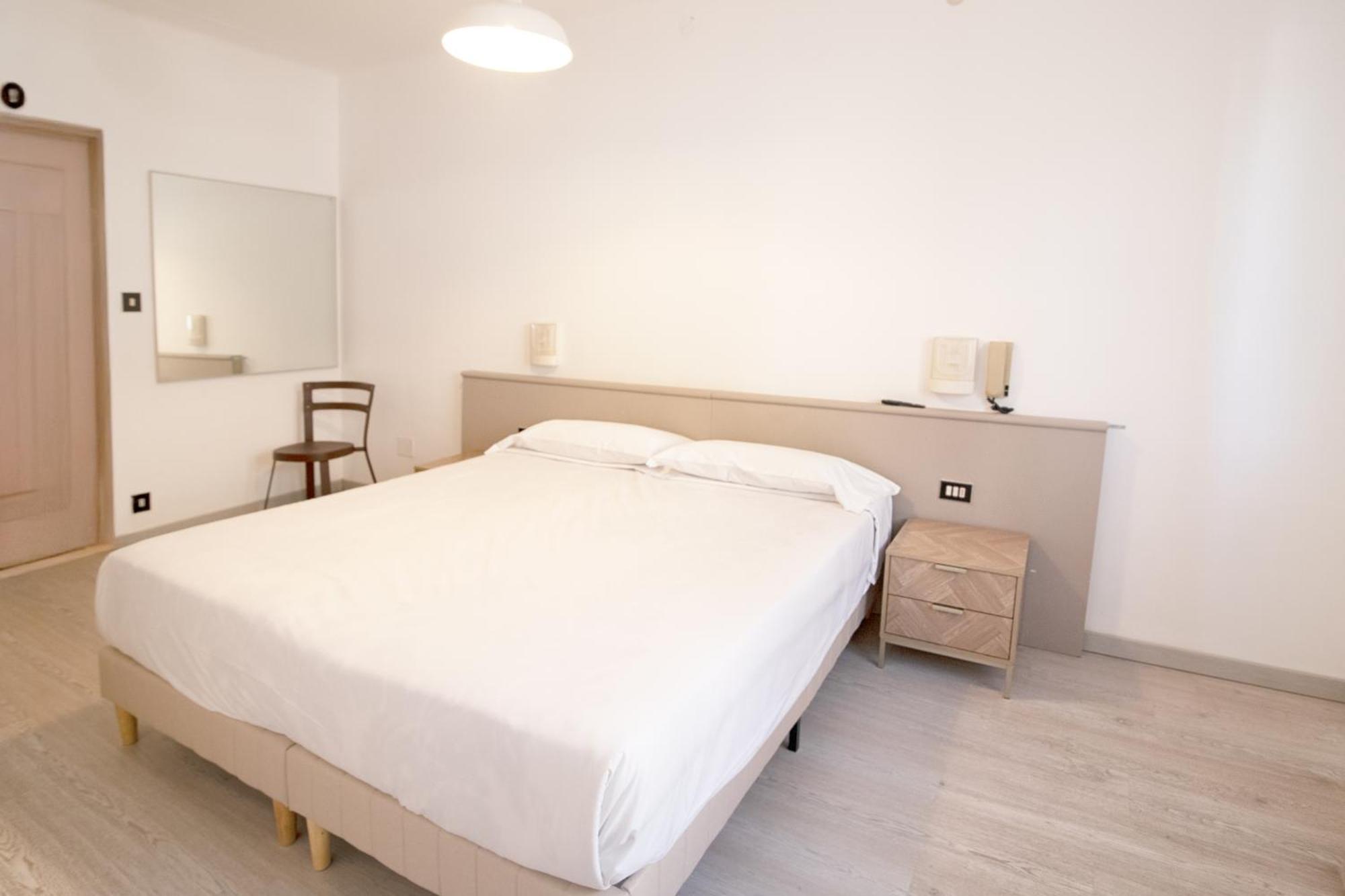 Hotel Europa Arma di Taggia Ngoại thất bức ảnh
