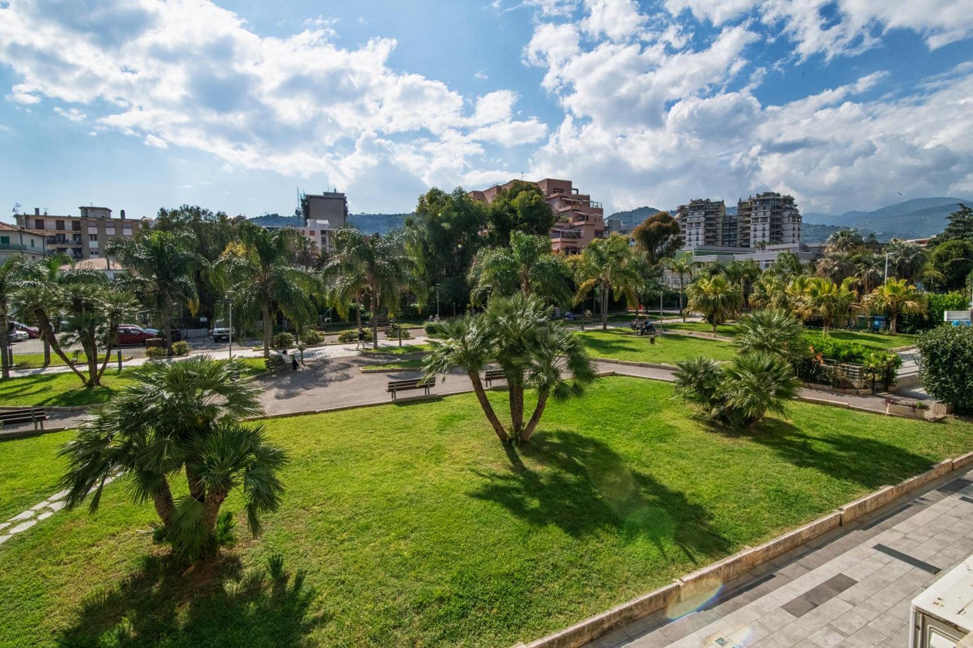 Hotel Europa Arma di Taggia Ngoại thất bức ảnh